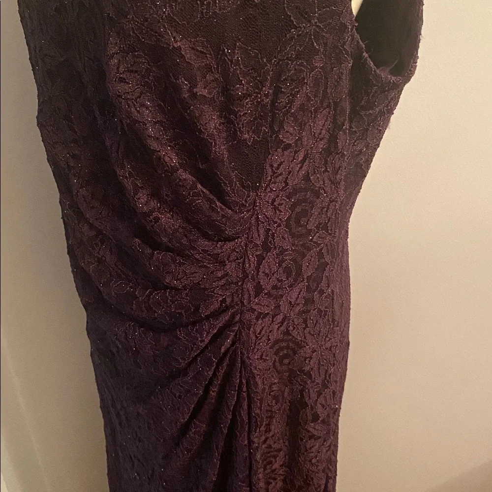Tahari Arthur S Levine special occasions